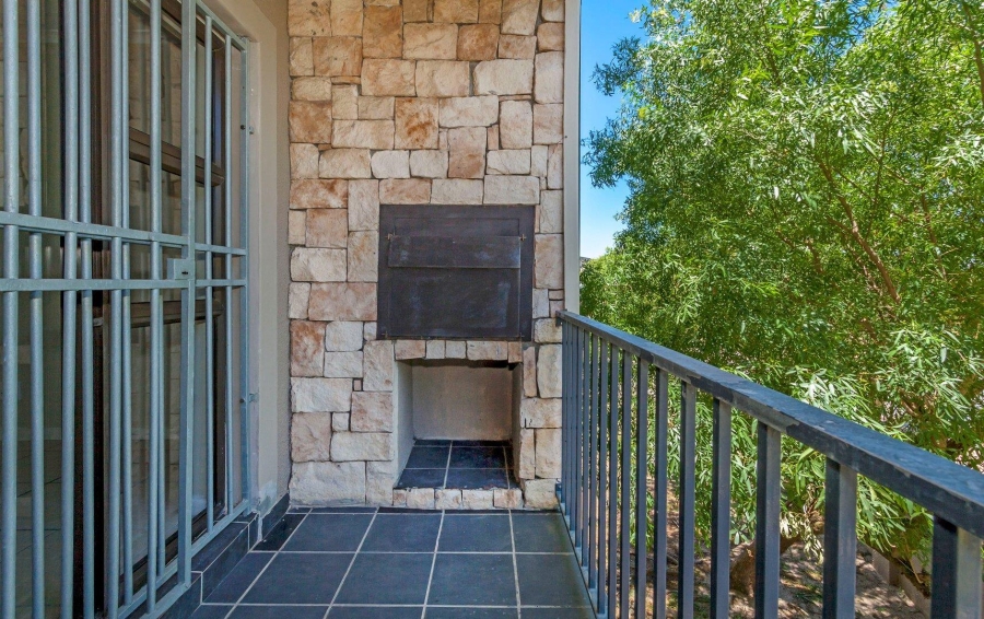 To Let 2 Bedroom Property for Rent in Sonstraal Heights Western Cape